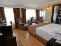 TRIA HOTEL (5)