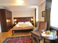 TRIA HOTEL