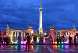 Насладитесь оживленной праздничной атмосферой Весеннего фестиваля в Будапеште вместе с Pegasus Airlines!